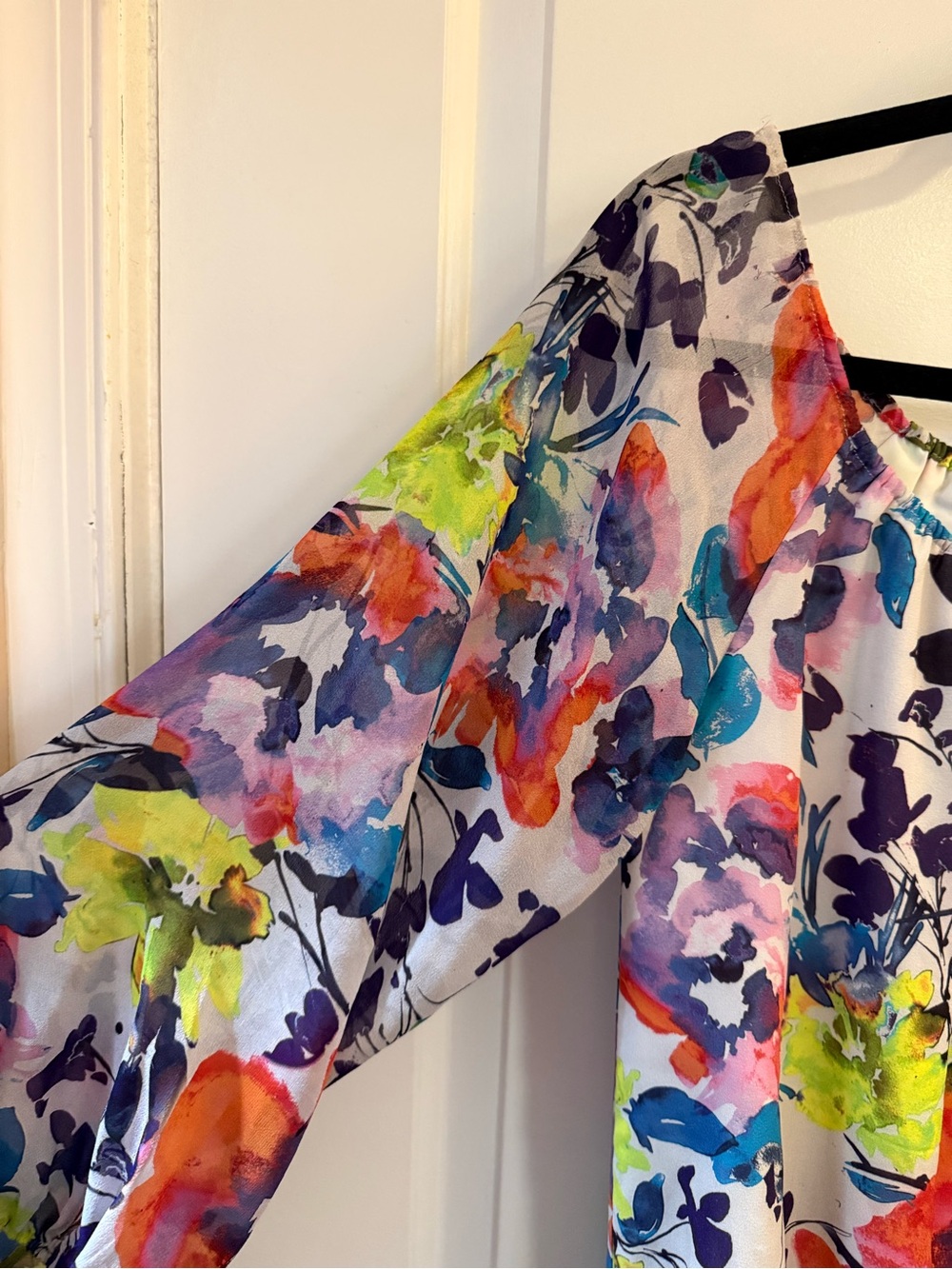 Alice + Olivia 100% SILK Colorful Floral Blouse Coquette Girlhoodcore - Picture 4 of 7